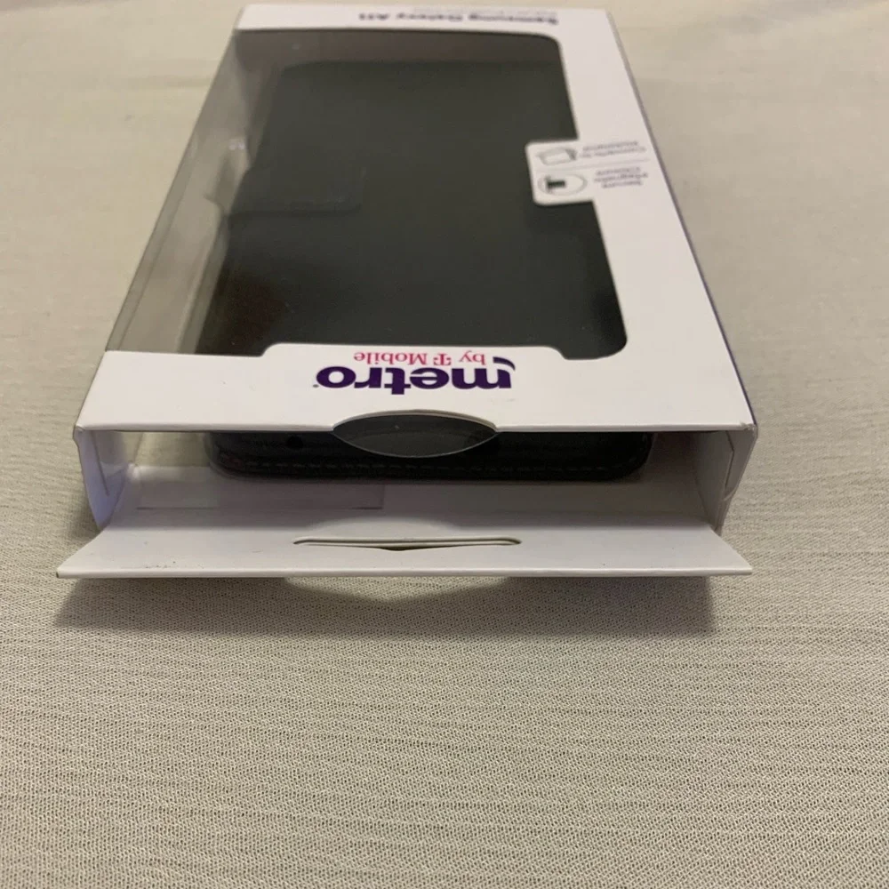 Samsung Galaxy A11 FOLIO | Protective Case Metro by T-Mobile